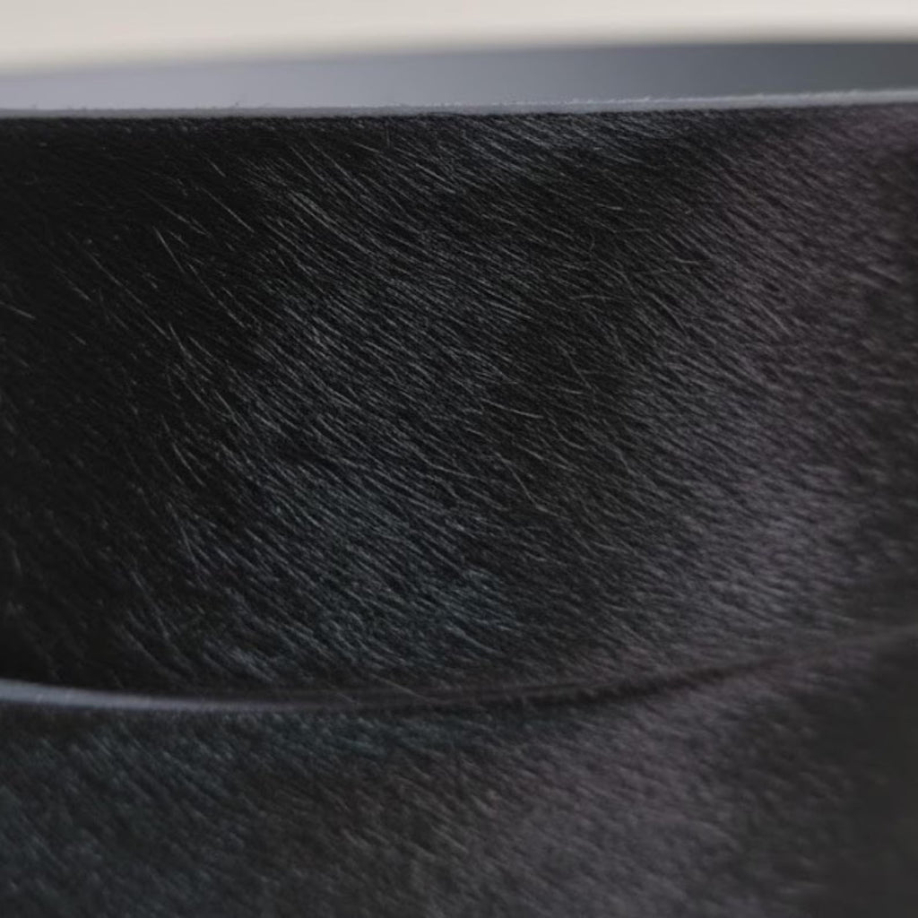 Handmade Black Cowhide Belt – Western Fashion Accessory